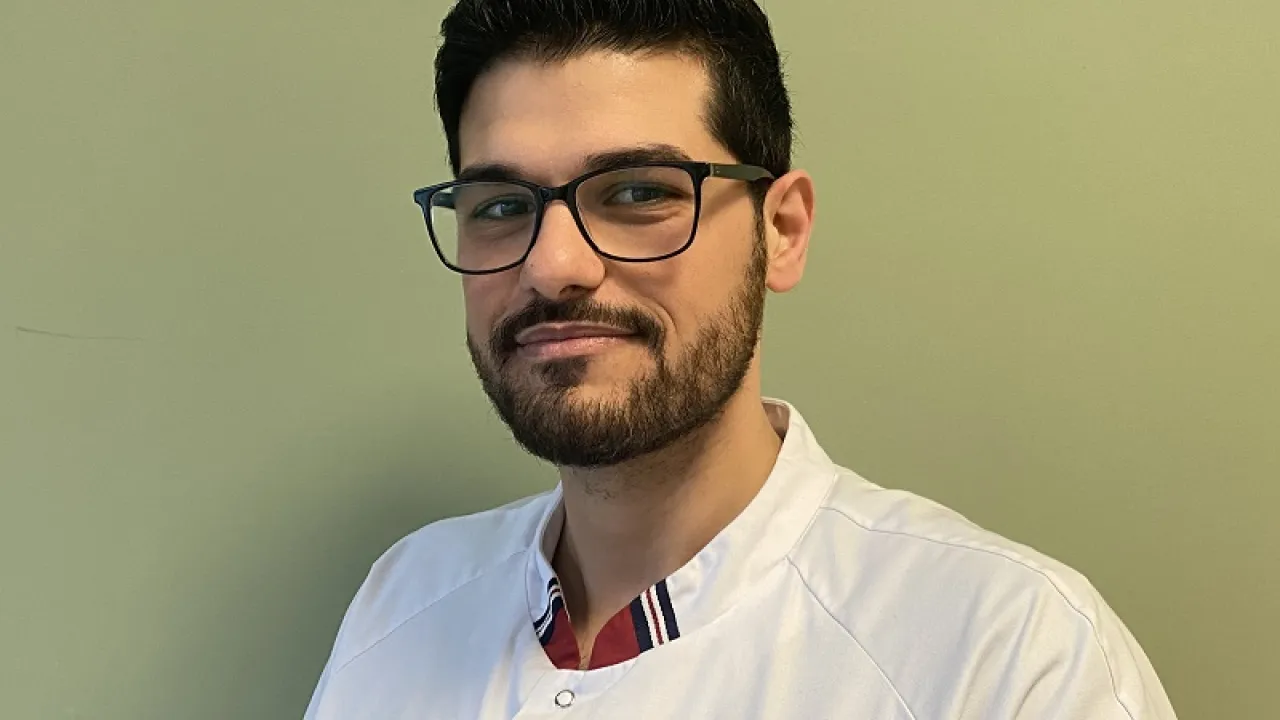 Foto van Ahmad - vluchteling die inmiddels in dienst is genomen