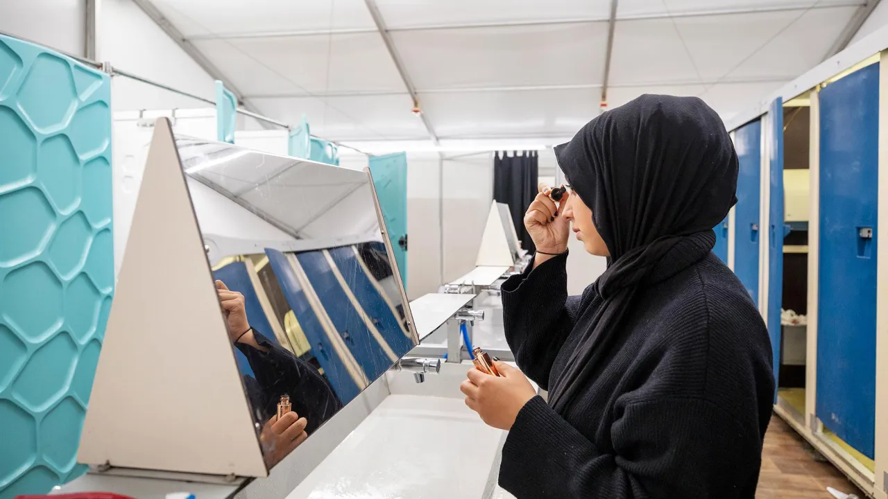 Dagelijkse verzorging in de noodopvang in Bergen