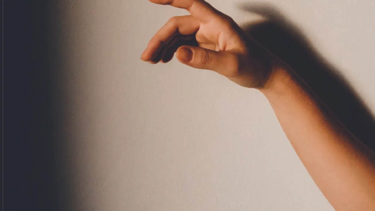 Omslag gedichtenbundel THUIS