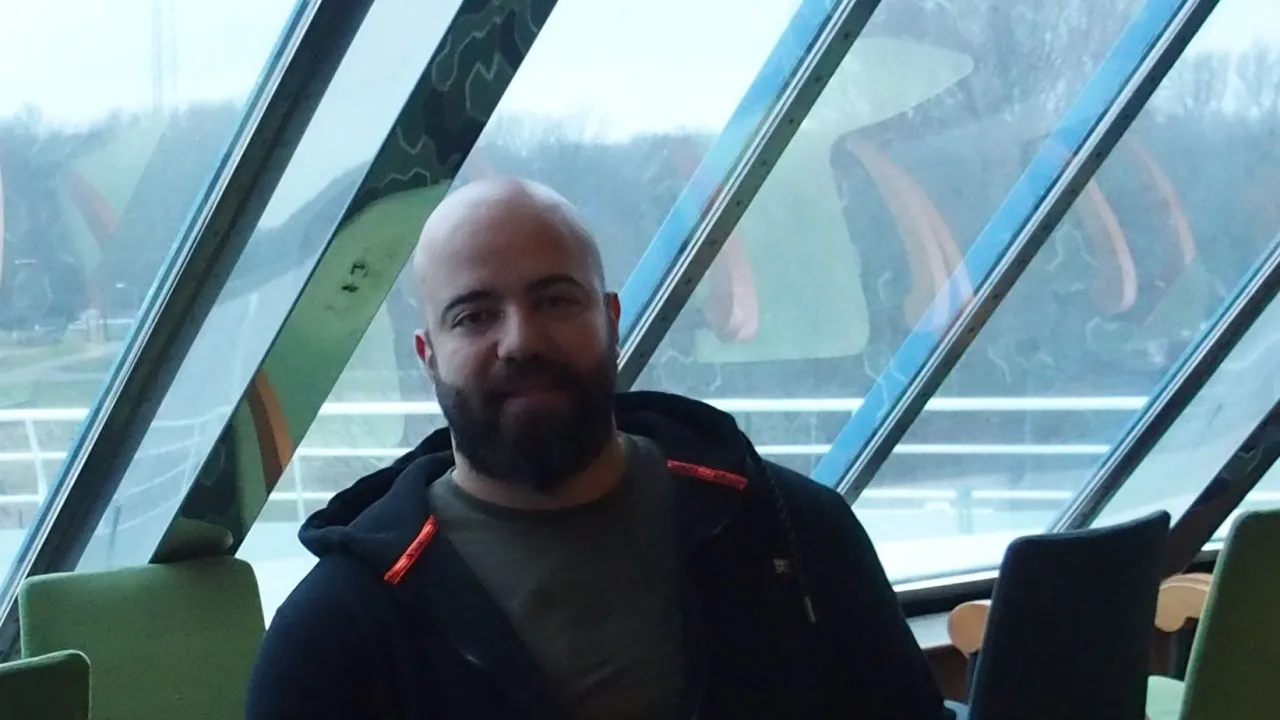 Vluchteling Muayyad Ramadan op het schip Silja Europa