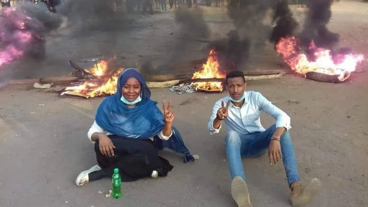 Maimona bij een protestactie