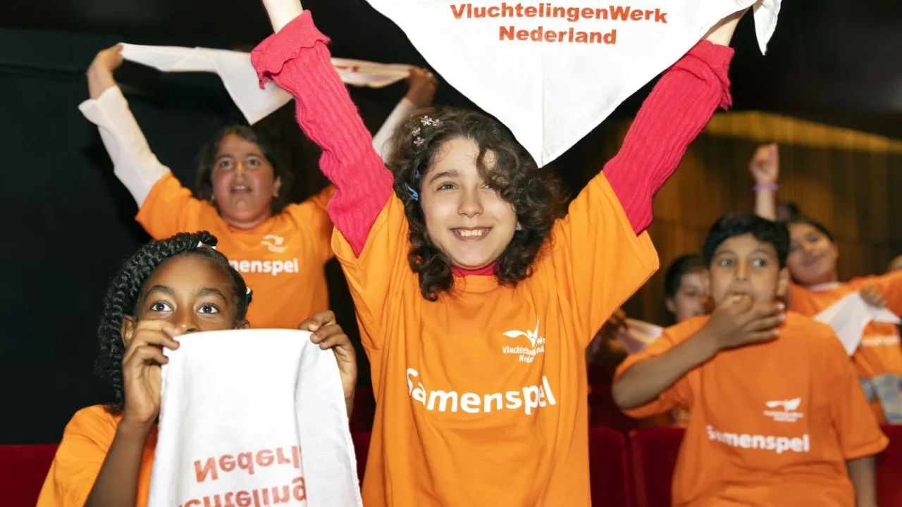 Kinderen juichen tijdens concert Samenspel