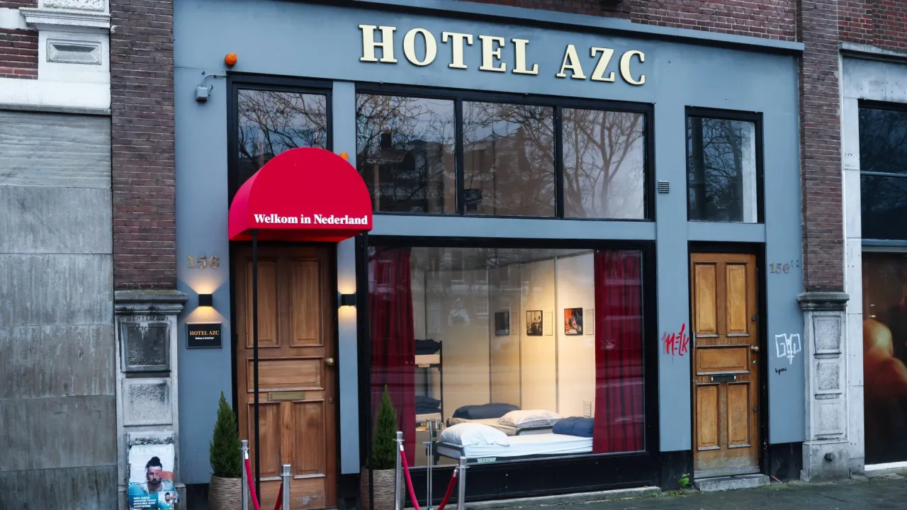 Buitenkant hotel azc