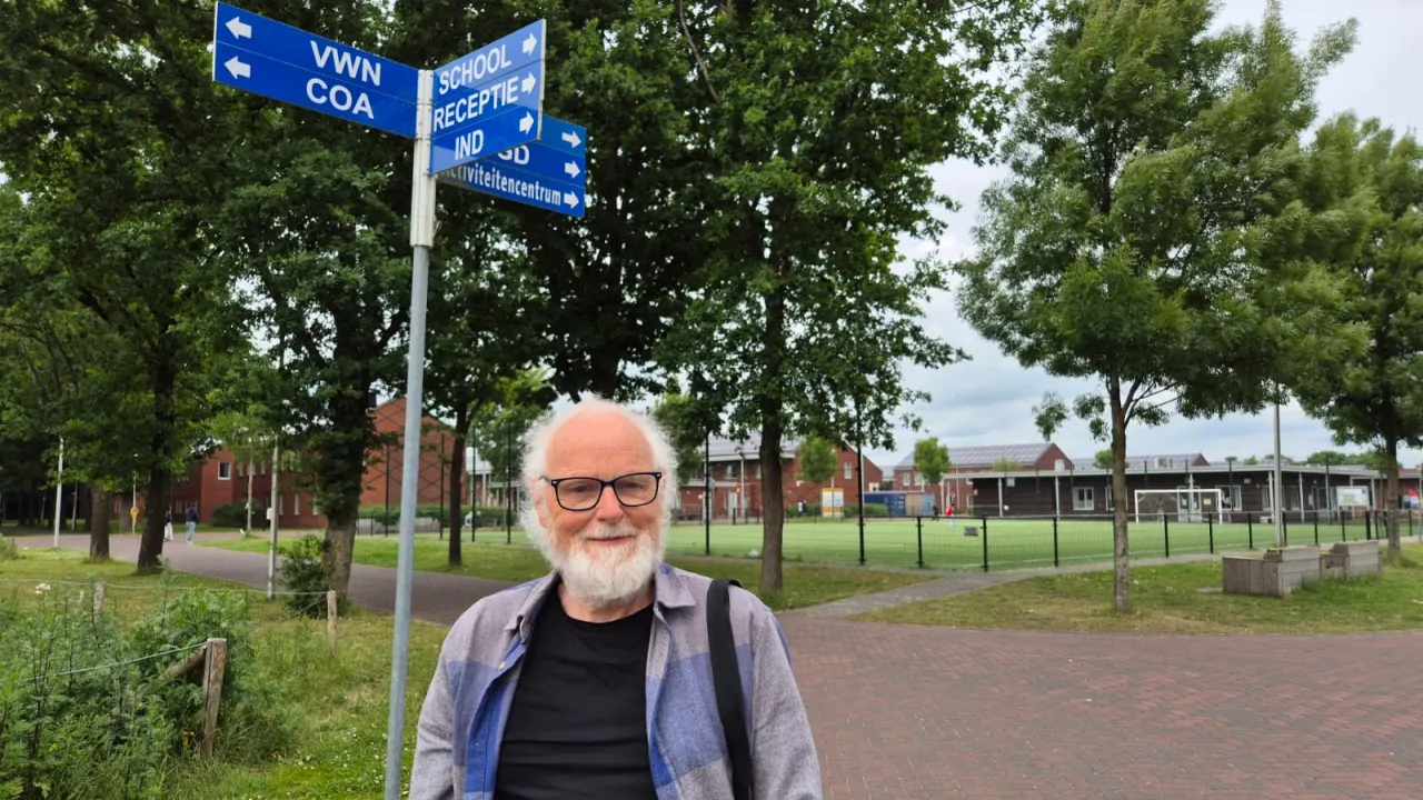 Vrijwilliger Henk bij Ter Apel