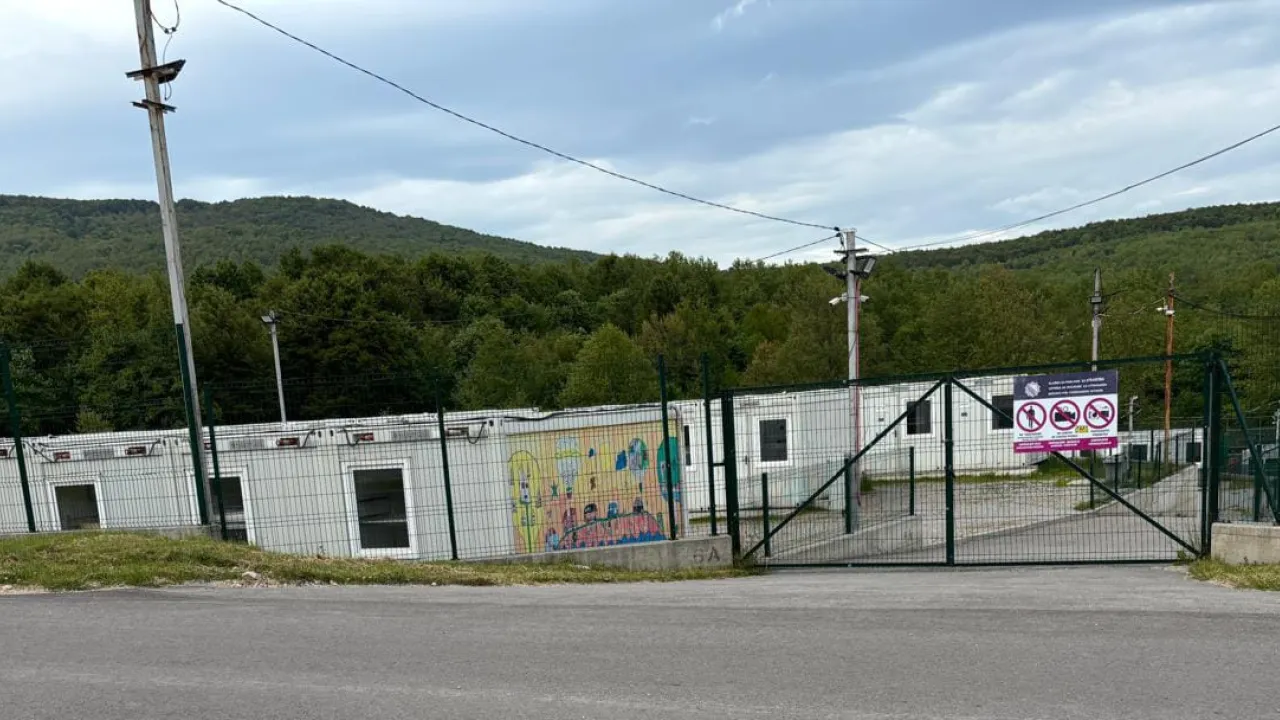 Lipa, vluchtelingenkamp in de bergen van bosnie en herzegovina