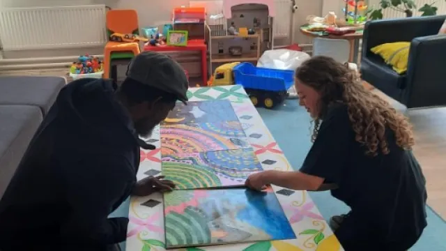 Marlieke en bewoner azc Utrecht