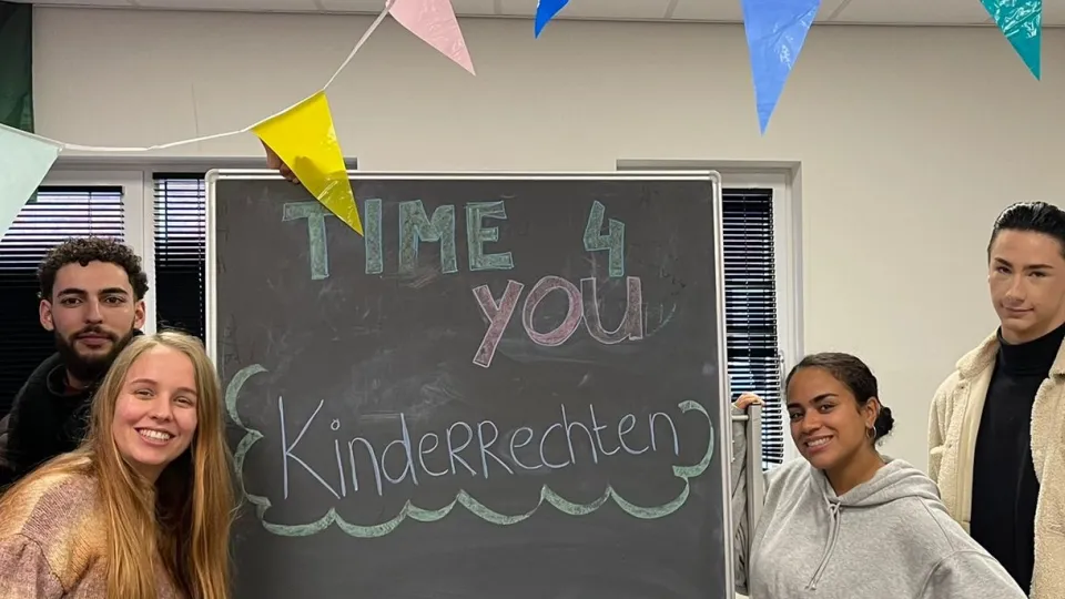 Vrijwilligers Tereza en Wypkje van Time4You