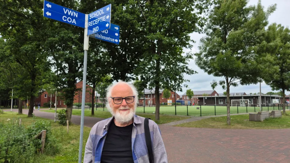 Vrijwilliger Henk bij Ter Apel