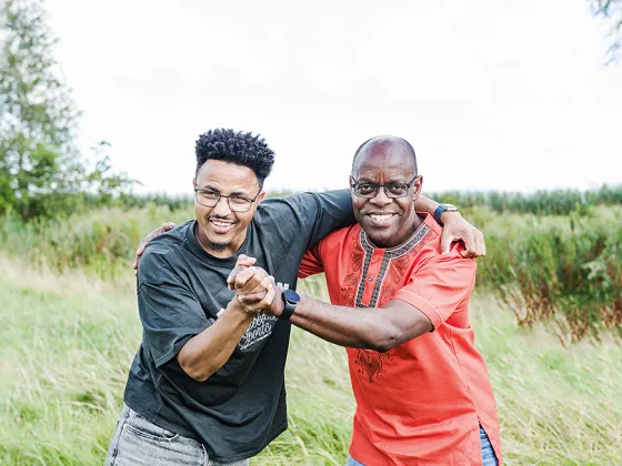 Dani met vrijwilliger Felicien