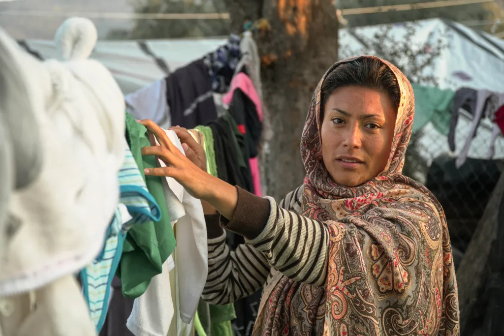 Vluchteling in vluchtelingenkamp op Lesbos