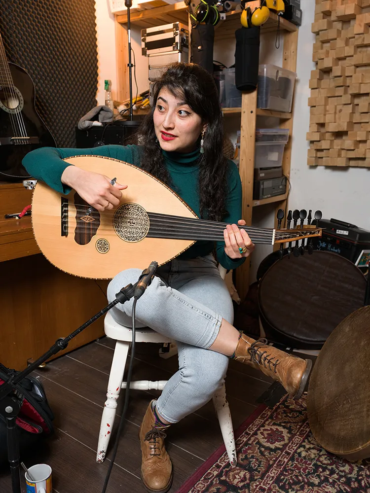 Jawa Manla is een van De Nieuwe Nederlanders. 