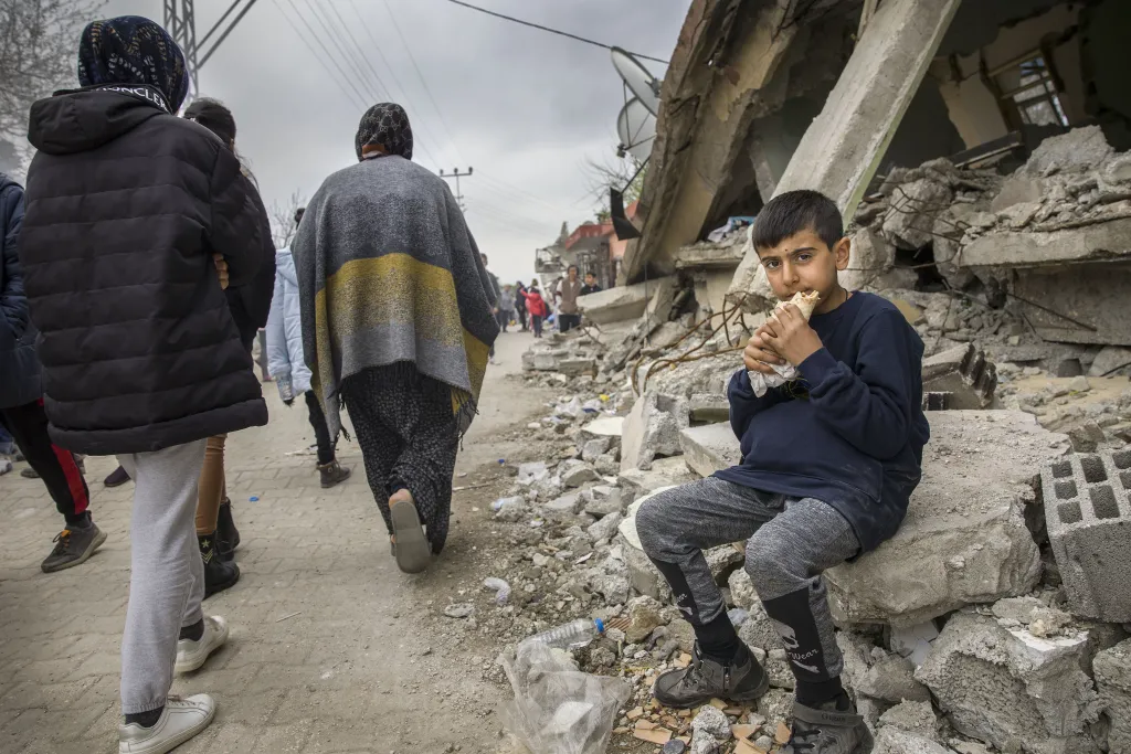Refugees after the earthquakes