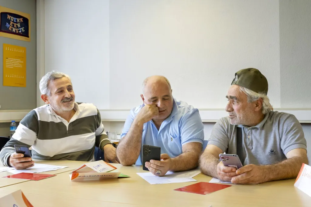 Mannen tijdens cursus digiklik