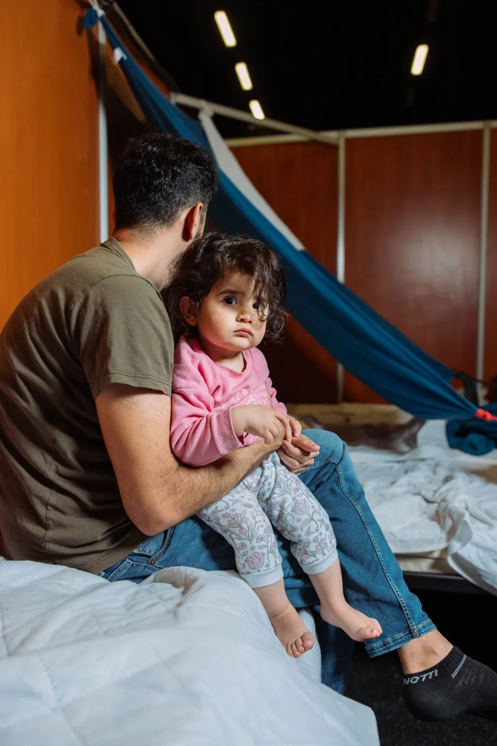 Lana en Dawood in de noodopvang